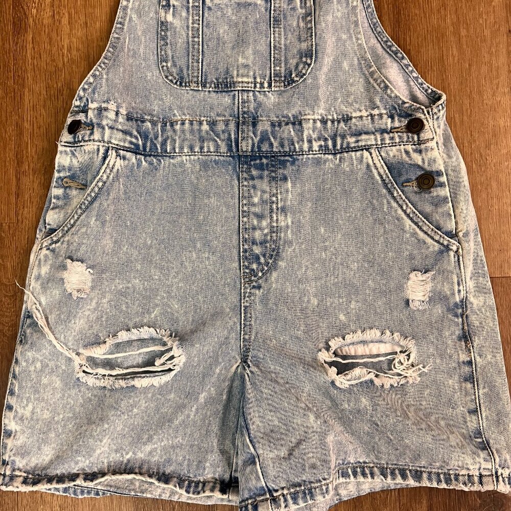 Vestique Vintage Vibe Acid Wash Distressed Overall Shorts Sz M - Picture 3 of 12